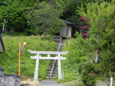 月山権現堂